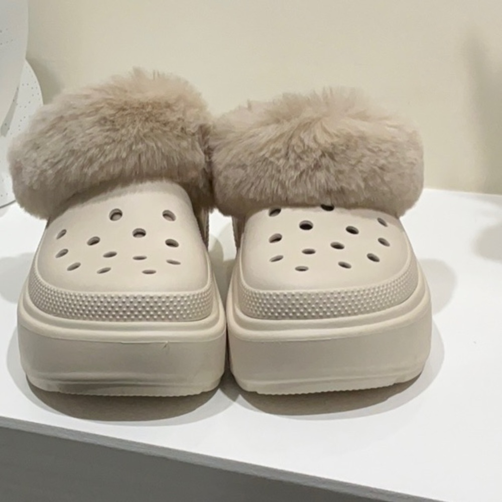 Women's Beige Fur-Lined Clogs